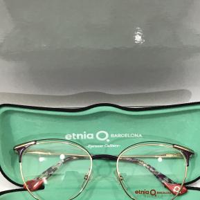 Etnia Barcelona modello Shimokita