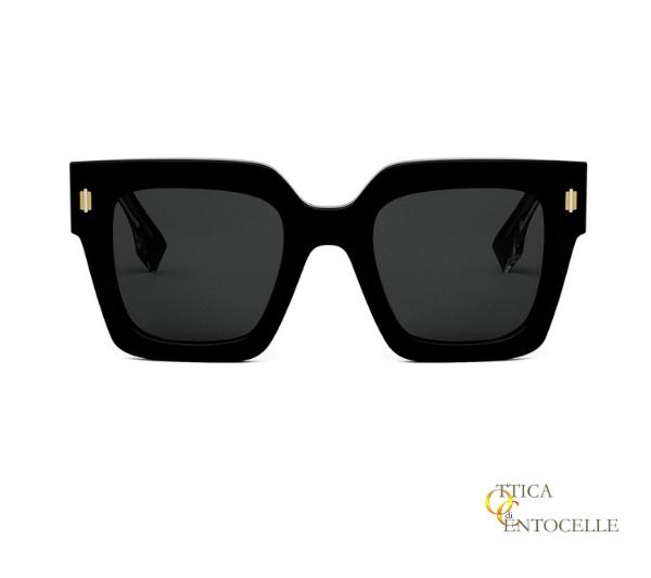 Occhiale da sole da donna nero Fendi FE40101I